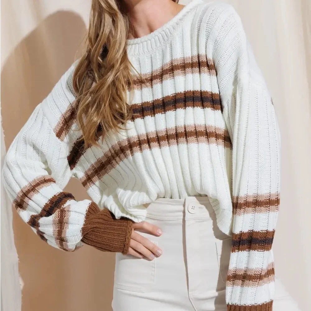 Izzy sweater - Picture 1 of 3